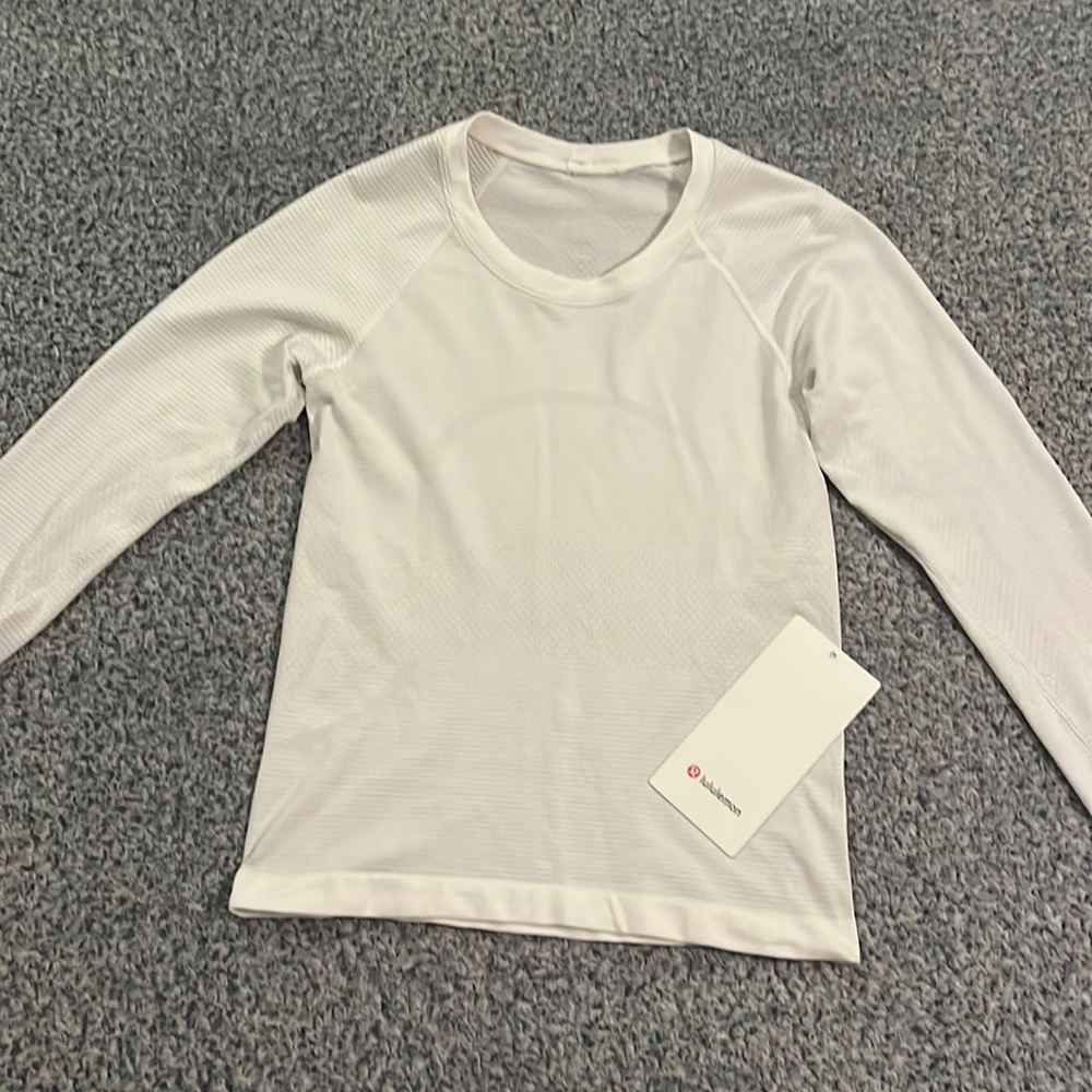 Lululemon swiftly tech long sleeve 2.0 shirt